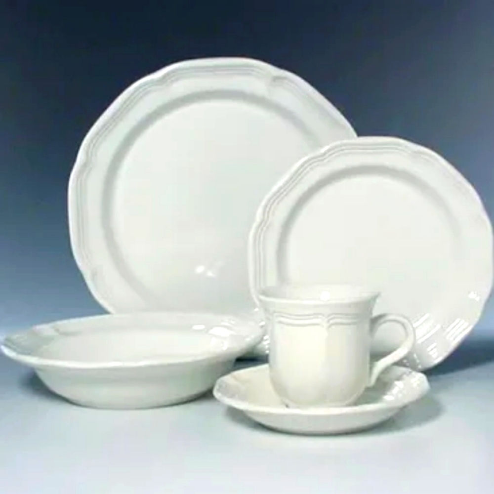 Mikasa French Countryside 5 piece place setting